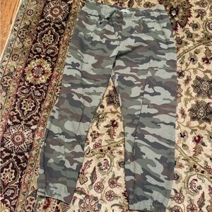 Sub-Urban Riot Camo Sweats‎